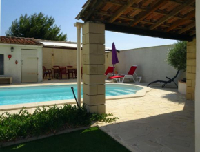 Studio l'Obrador 25 m2 - Cuisine & terrasse - accès piscine